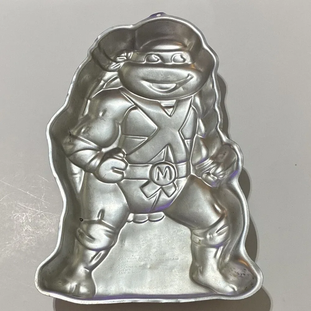 Wilton TMNT Character Cake Pan Mold Aluminum Silver 2105-3075